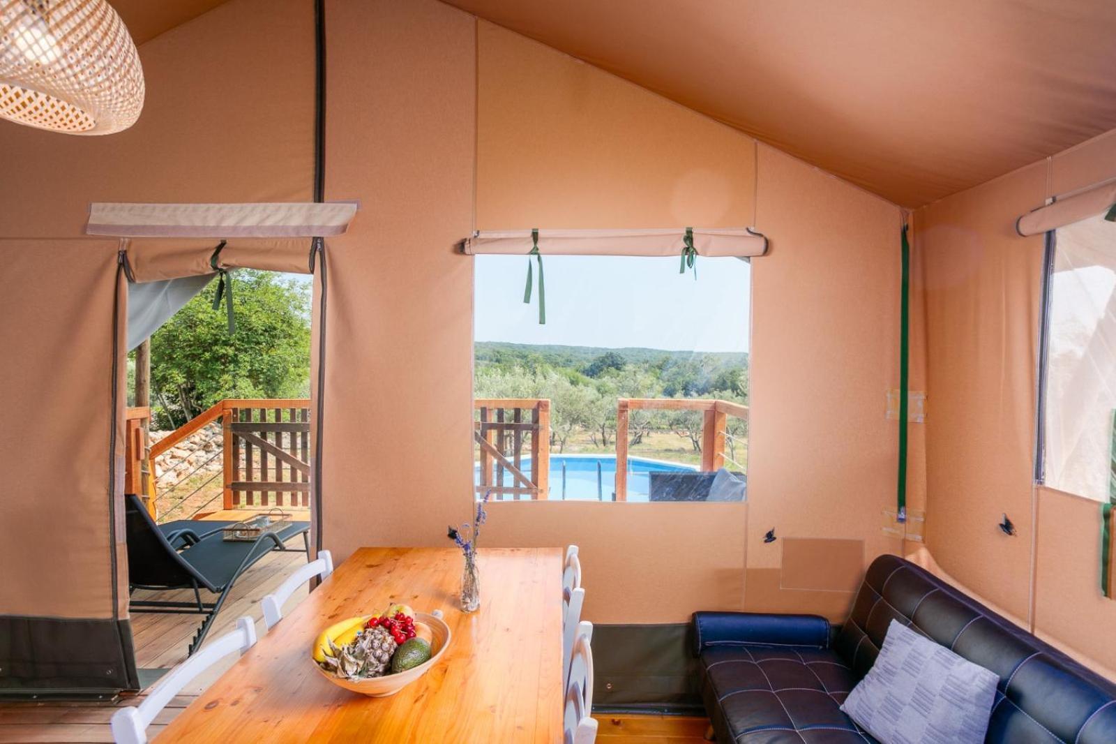 Prima Insula Glamping Hotell Brusici Eksteriør bilde